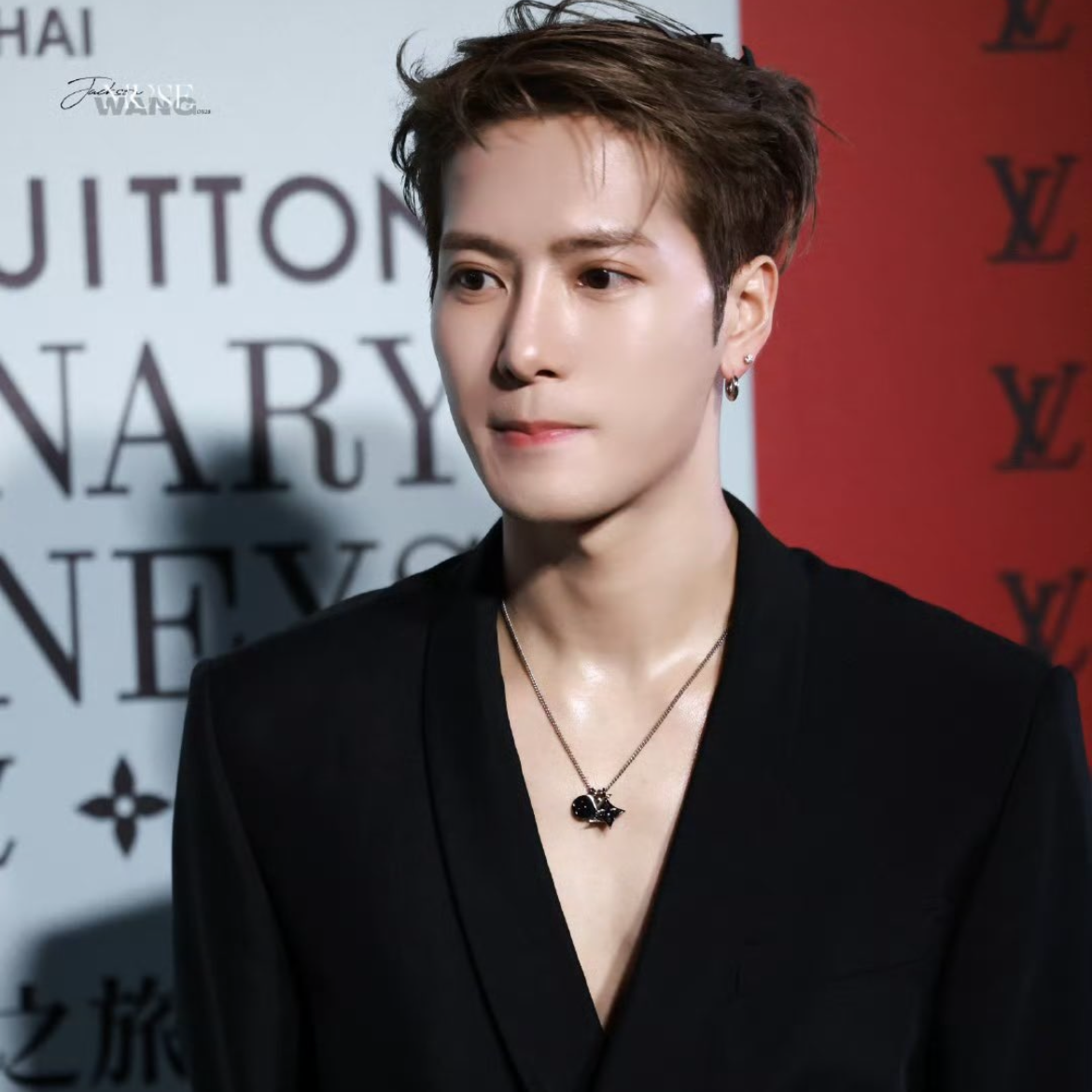 Latest photo of Jackson (GOT7)