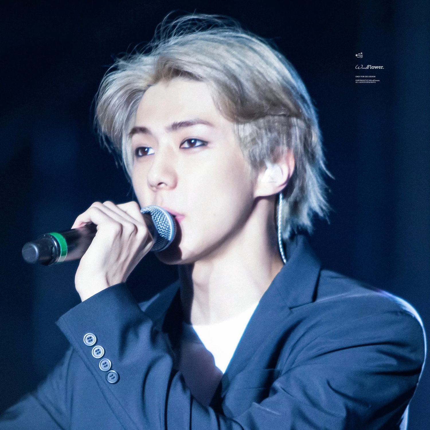 세훈 (EXO)의 최신 사진