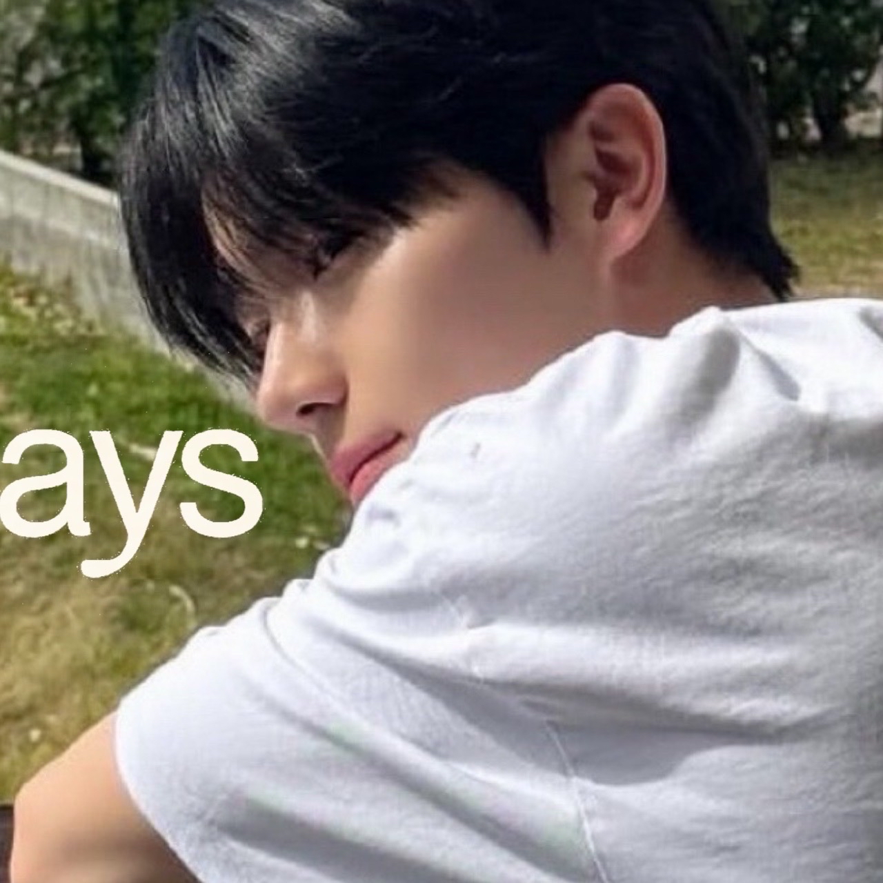 Latest photo of Hyunjae (THE BOYZ)