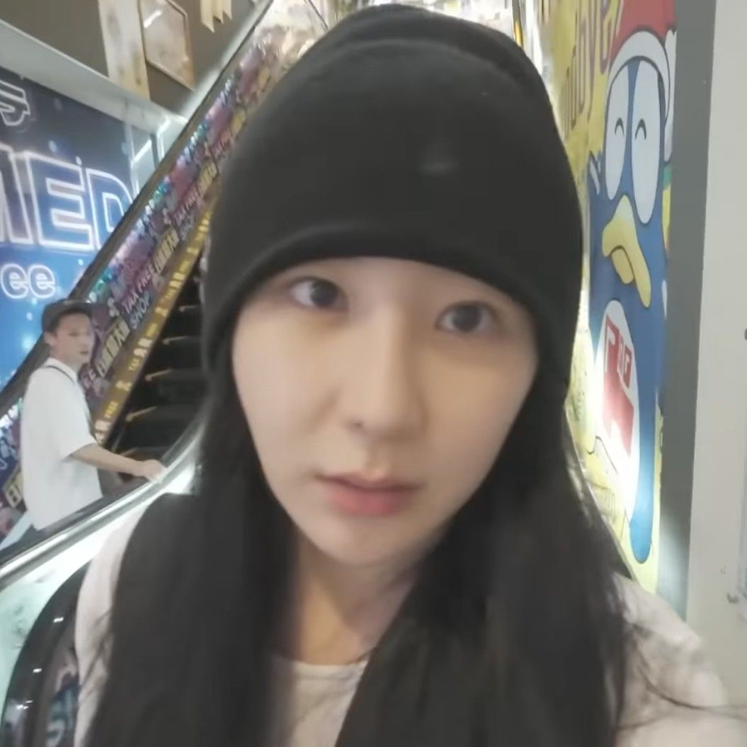 李彩演的最新活动照片