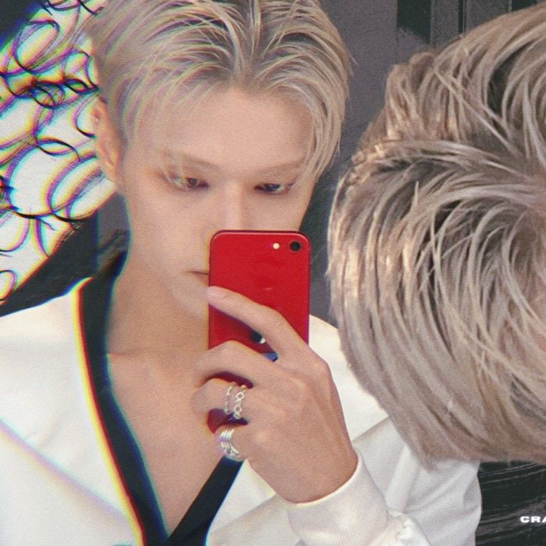 Latest photo of Wooyoung (ATEEZ)