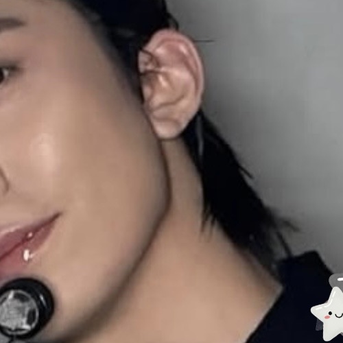 A moment captured by Hwiyoung (SF9)'s fan