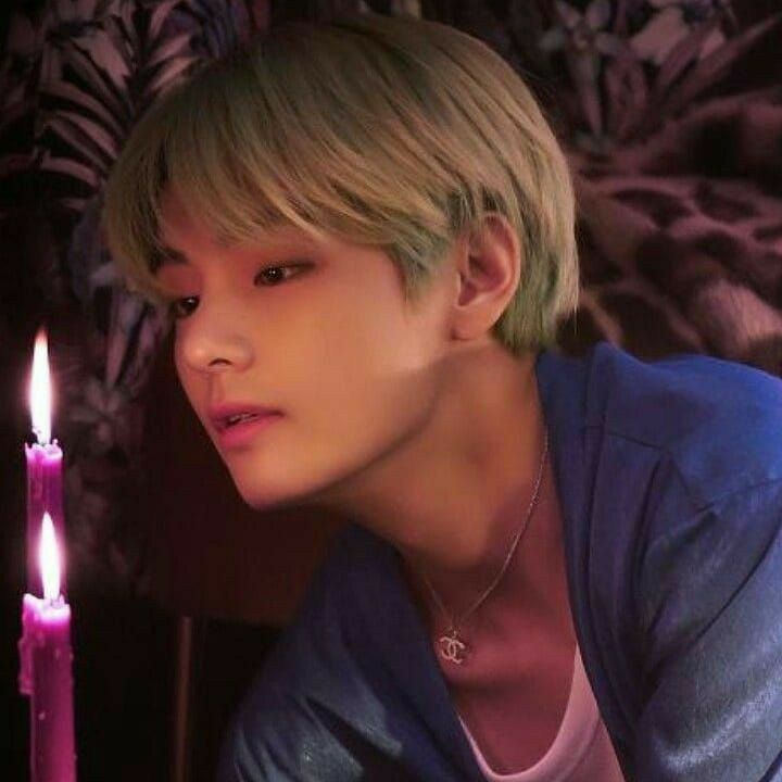 Recent activity shot of V (BTS)