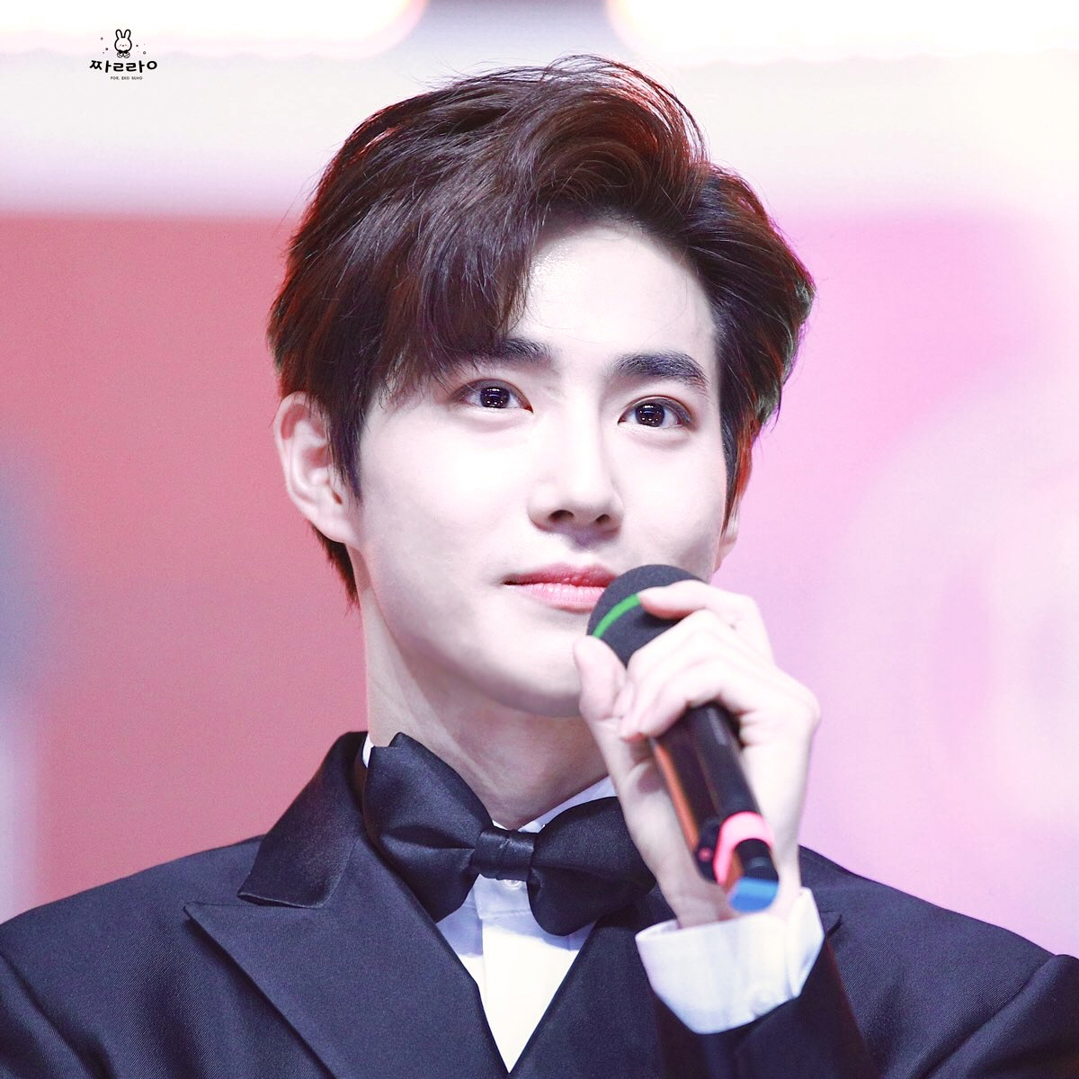 A moment captured by Suho (EXO)'s fan