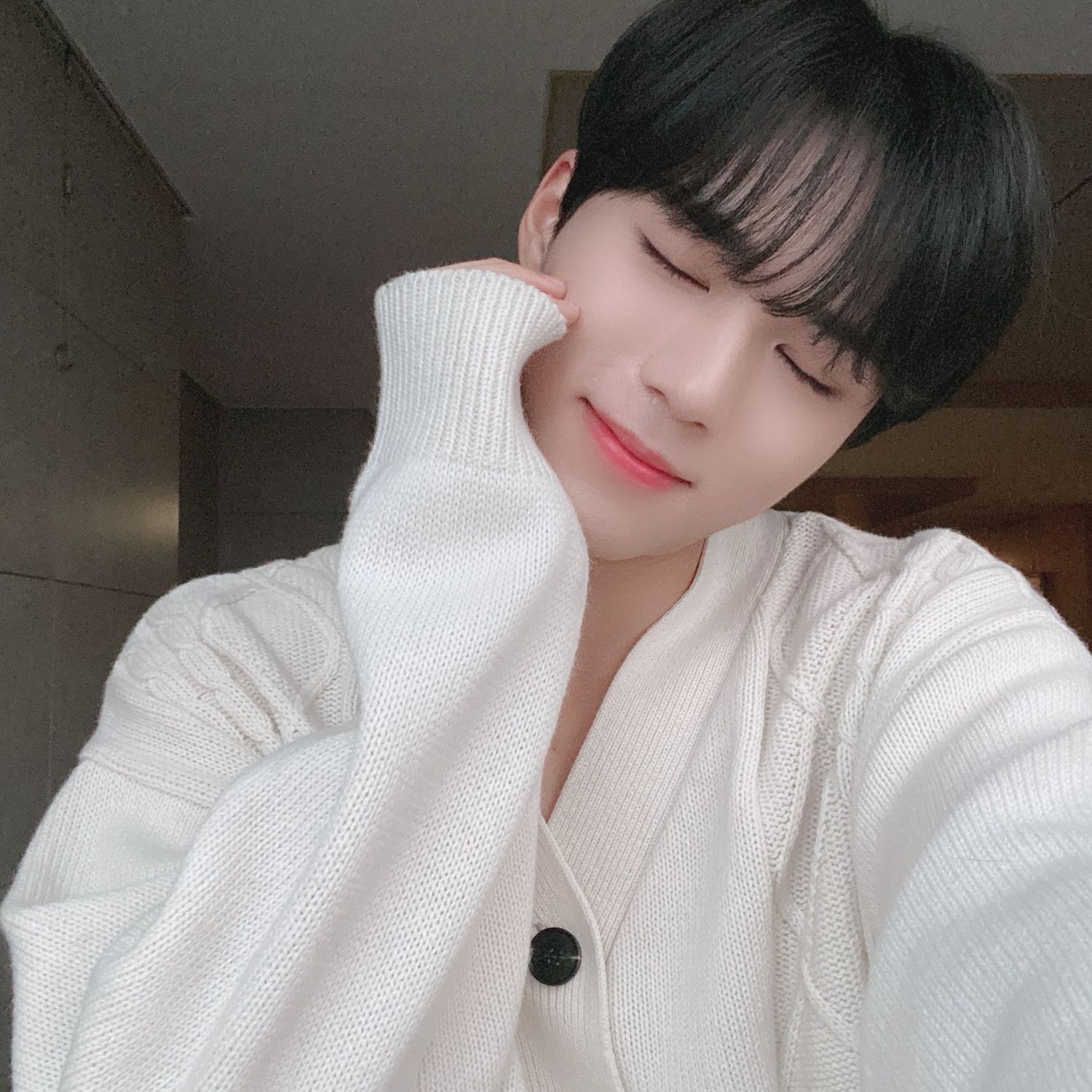 A moment captured by Kim Junseo (WEi)'s fan