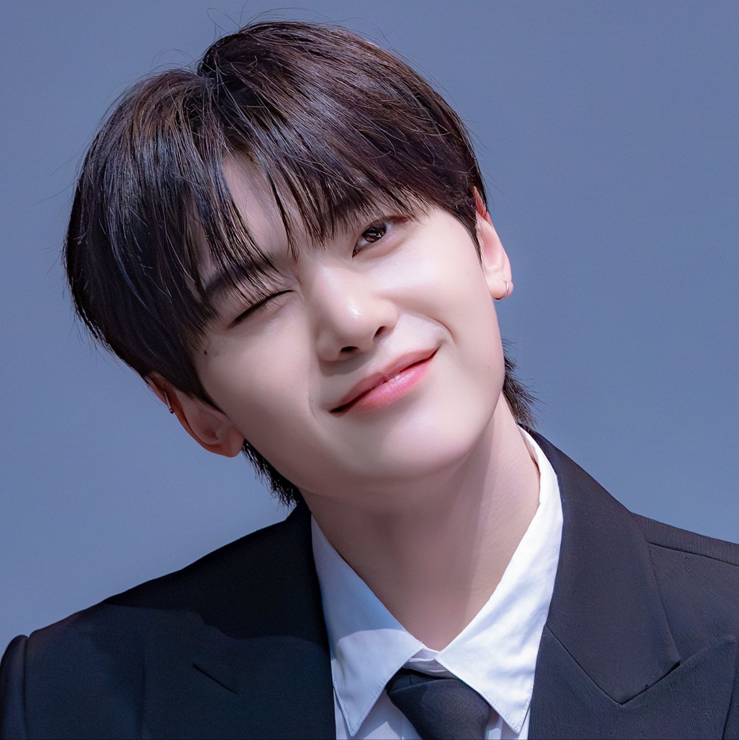 石马修 (ZEROBASEONE)的最新照片