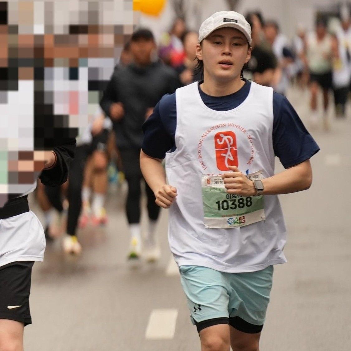 Recent activity shot of Ha Sungwoon