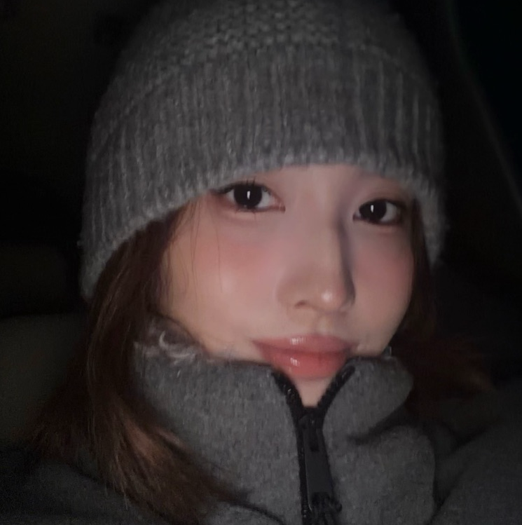 모모 (TWICE)의 최신 사진