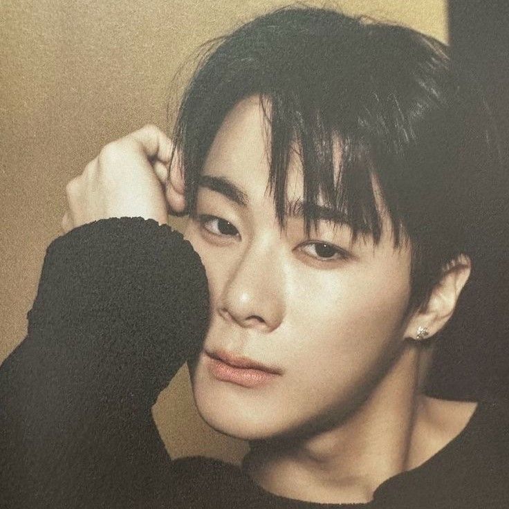 Recent activity shot of Moonbin (ASTRO)