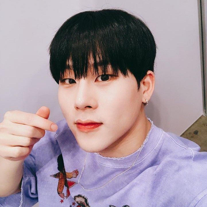 Momen yang diabadikan oleh penggemar MONSTA X