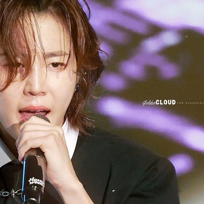 하성운 최근 활동샷