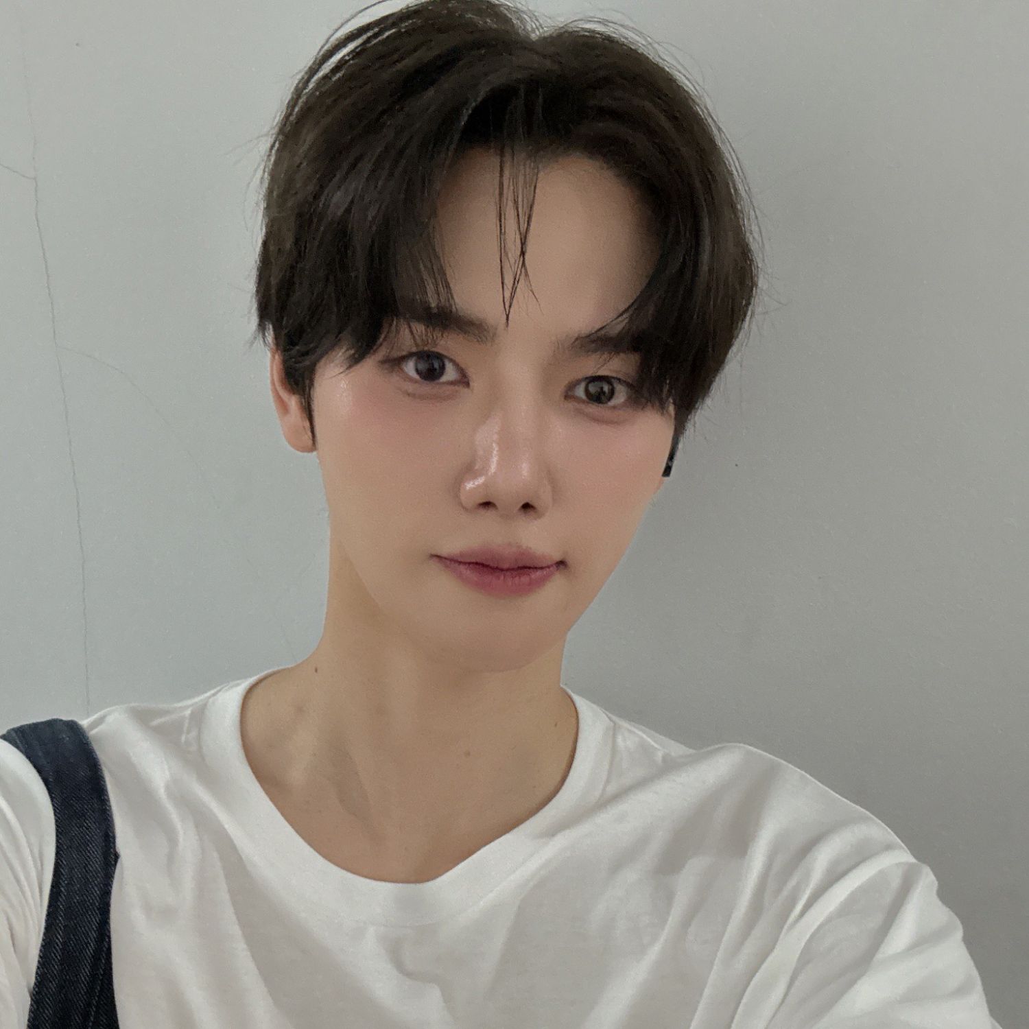 Latest photo of Minhee (CRAVITY)