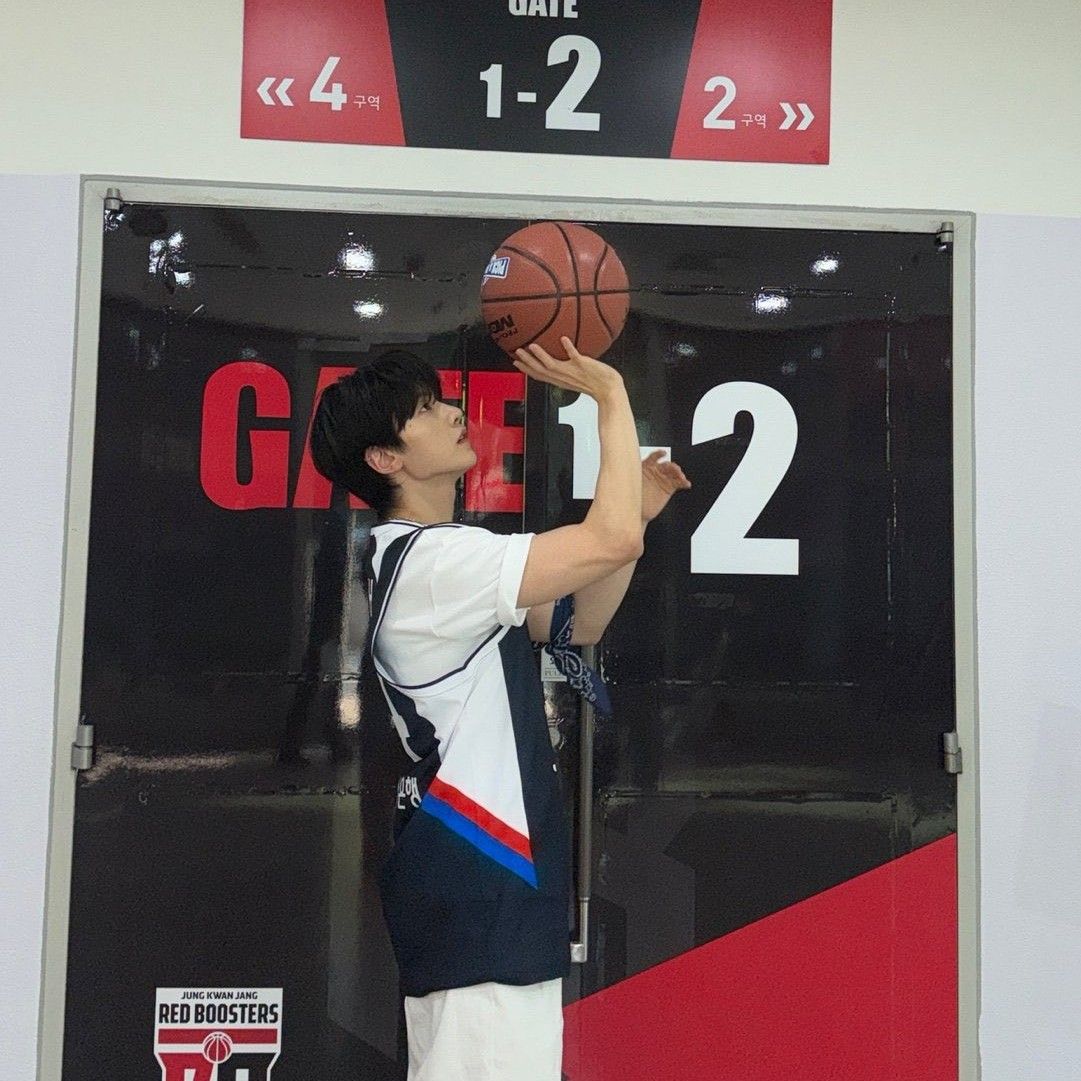 Latest photo of Seok Matthew (ZEROBASEONE)