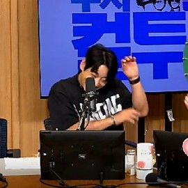 Latest photo of Hwang Chiyeol
