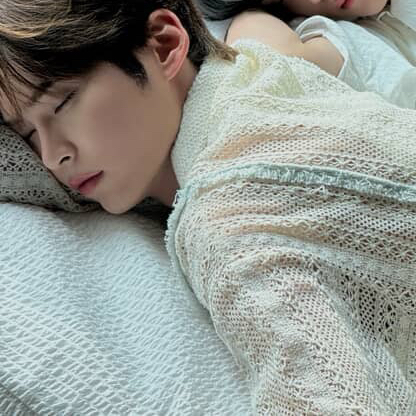 Latest photo of Sung Hanbin (ZEROBASEONE)