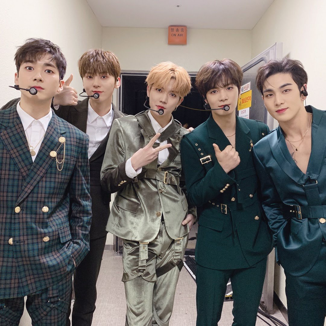 Latest photo of NU'EST