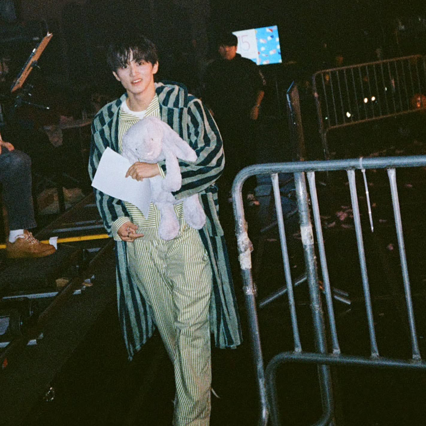 Behind-the-scenes cut of Mark (NCT 127, NCT DREAM)