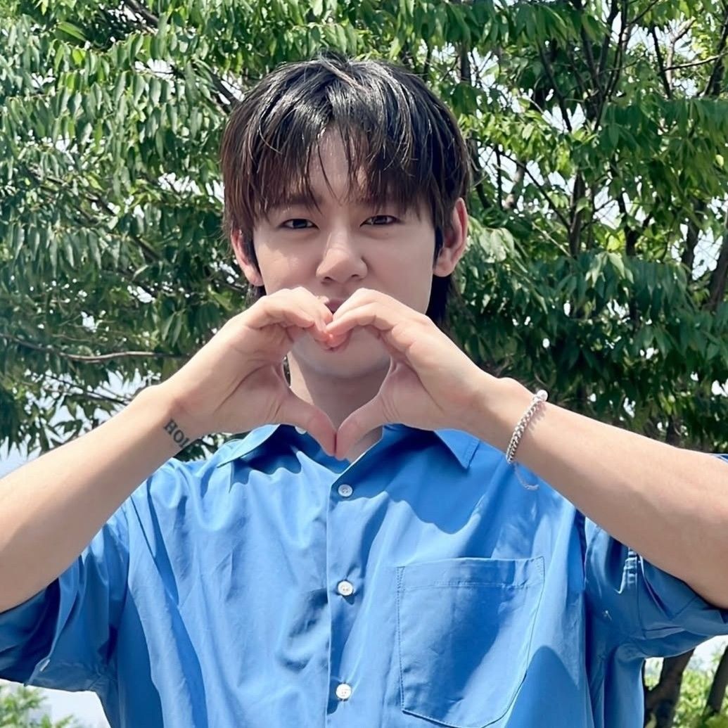 A moment captured by Daehyun (B.A.P)'s fan