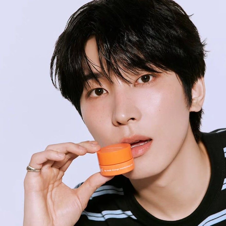 A moment captured by Wonwoo (SEVENTEEN)'s fan