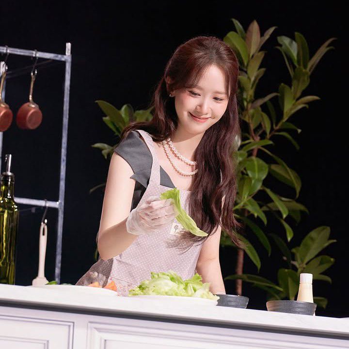 Behind-the-scenes cut of Yoona (Girls' Generation)