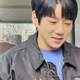 ファン・チヨルの最近の活動写真