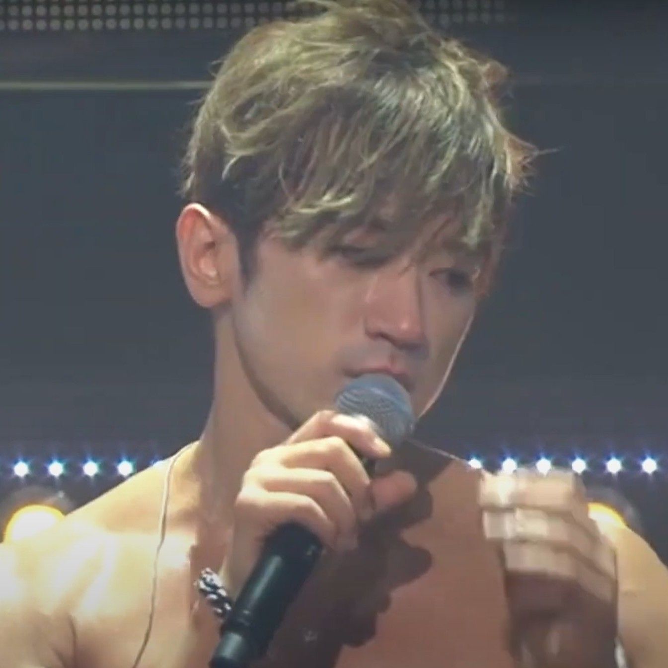 A moment captured by Lee Minwoo (SHINHWA)'s fan