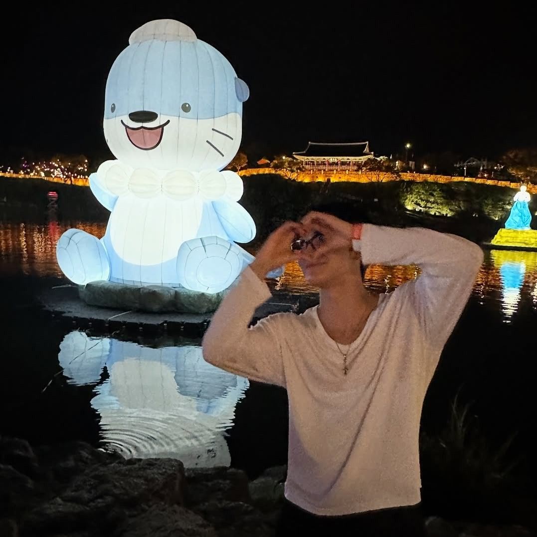 Recent activity shot of Seonghwa (ATEEZ)