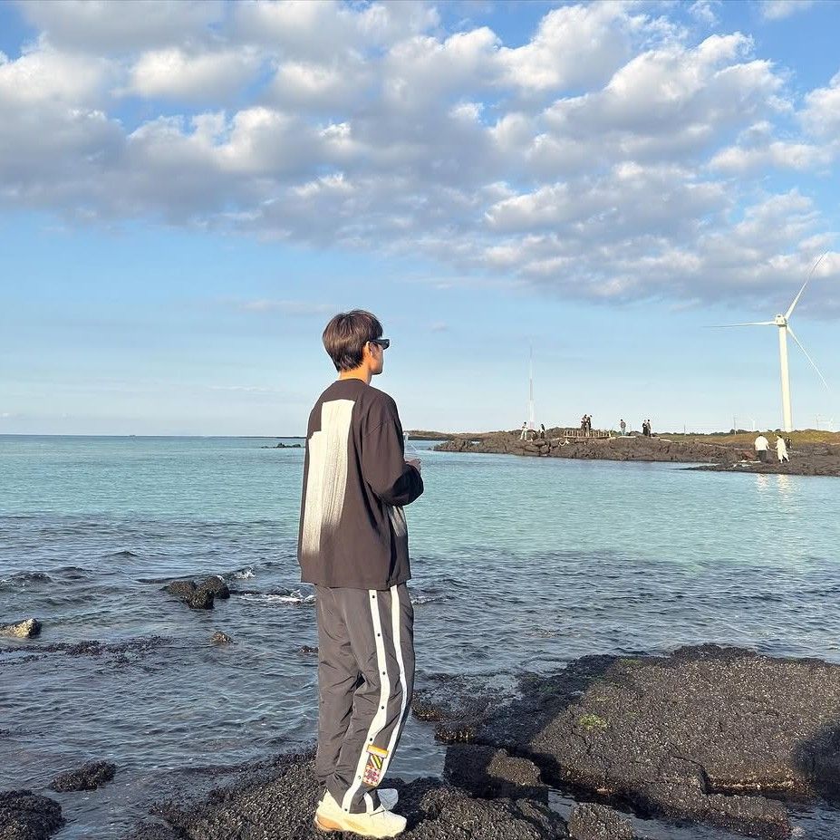 A moment captured by Park Woojin (AB6IX)'s fan