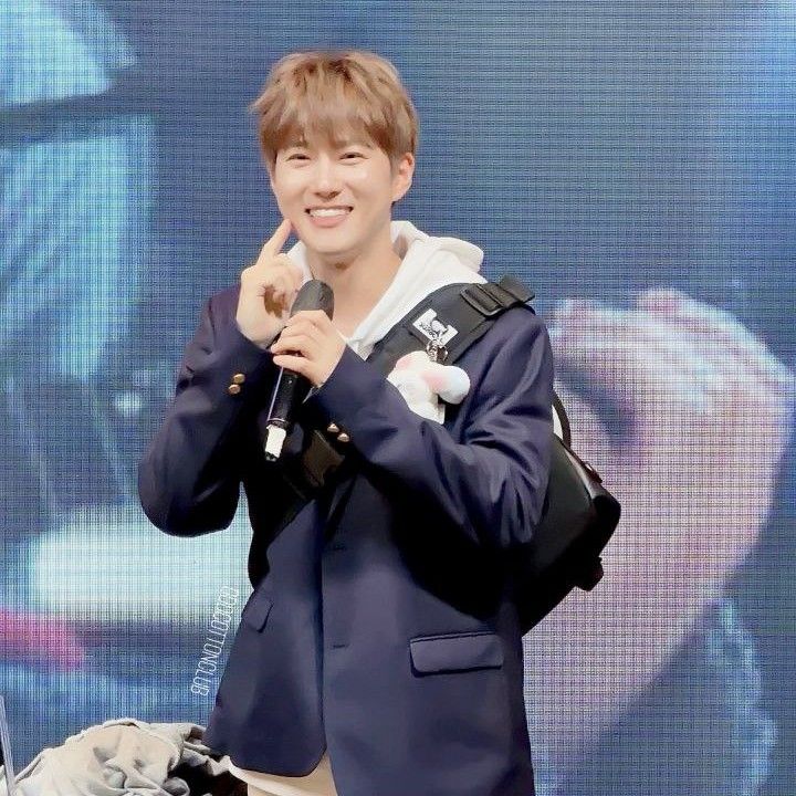 Latest photo of Suho (EXO)