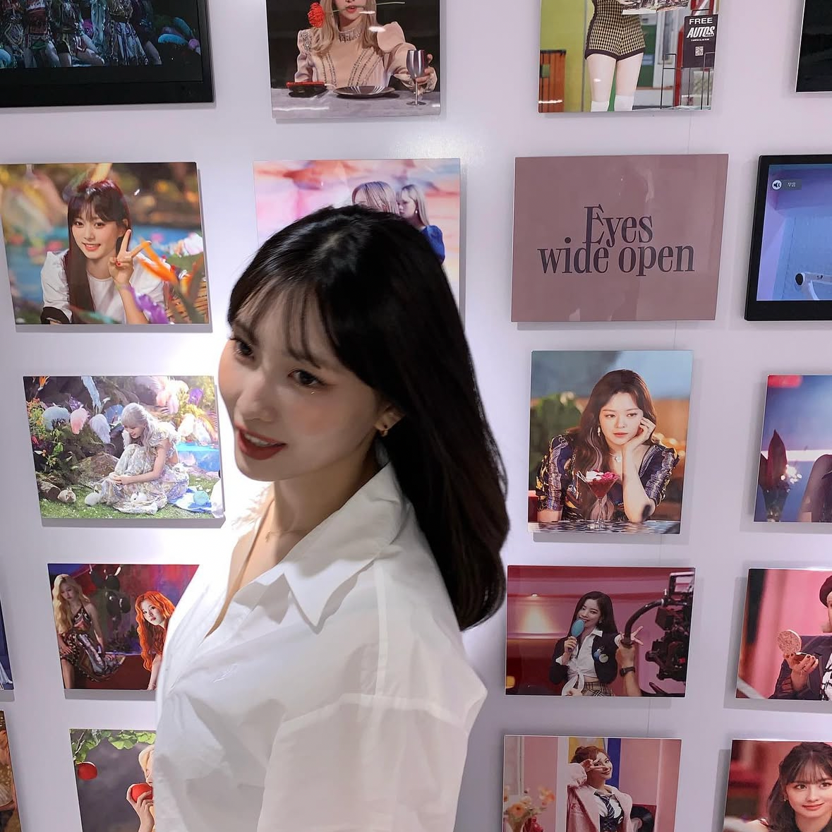 Behind-the-scenes cut of Momo (TWICE)