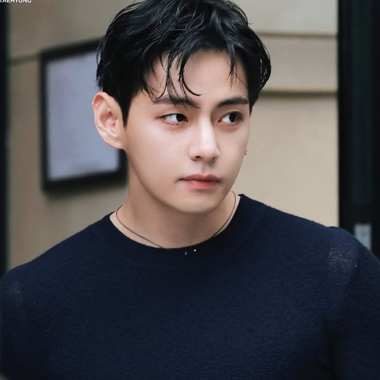 Recent activity shot of V (BTS)