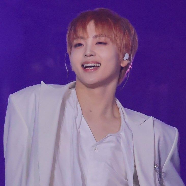 Today’s hot picks from the 형준 (CRAVITY) community