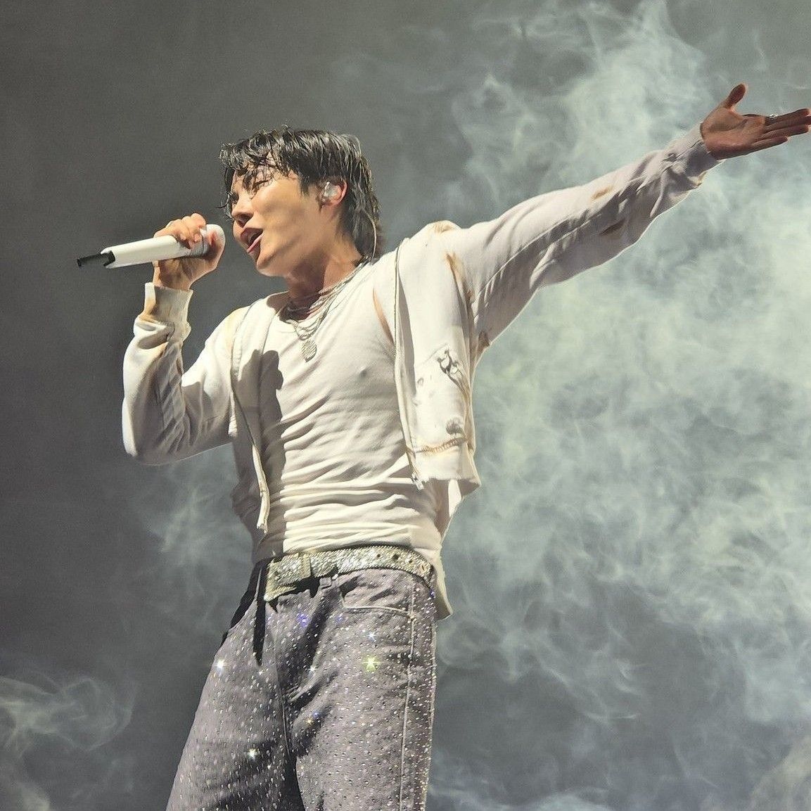 J-hope (防彈少年團)的最新照片