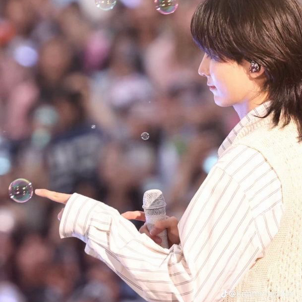 淨漢 (SEVENTEEN)的最新照片