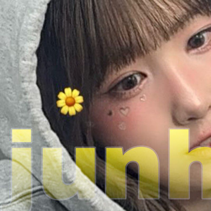 Latest photo of Hitomi (SAY MY NAME)