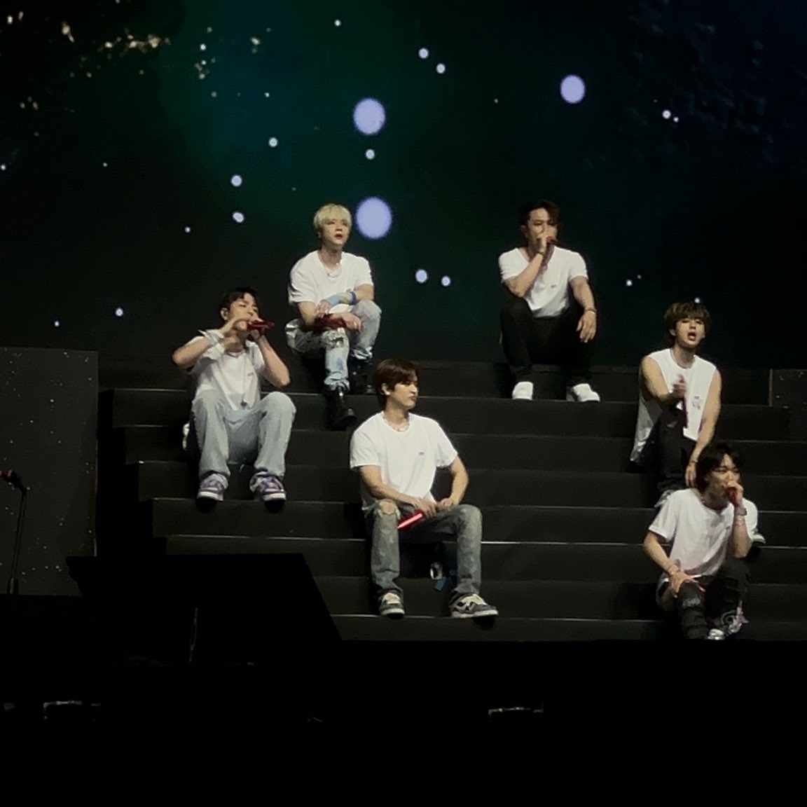 A moment captured by iKON's fan