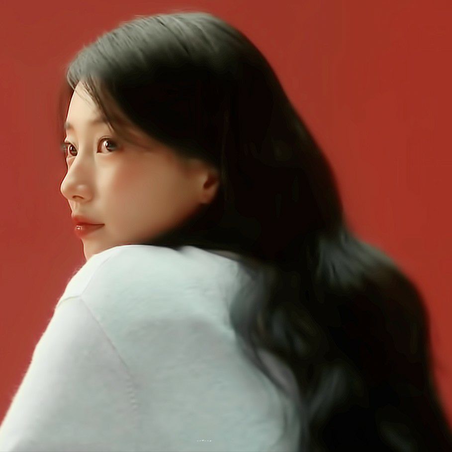 Latest photo of Suzy