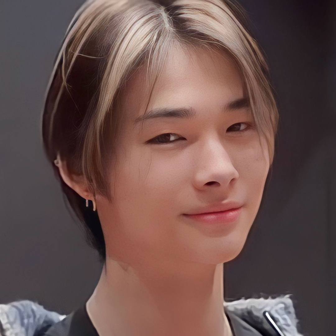 Foto terbaru NI-KI (ENHYPEN)