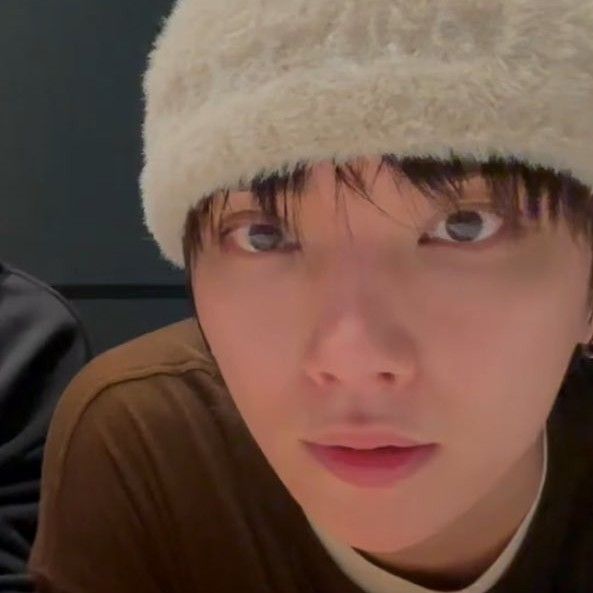 Latest photo of Joshua (SEVENTEEN)