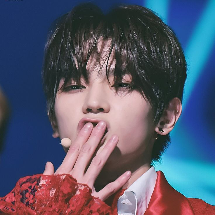A moment captured by Taeyong (NCT 127)'s fan