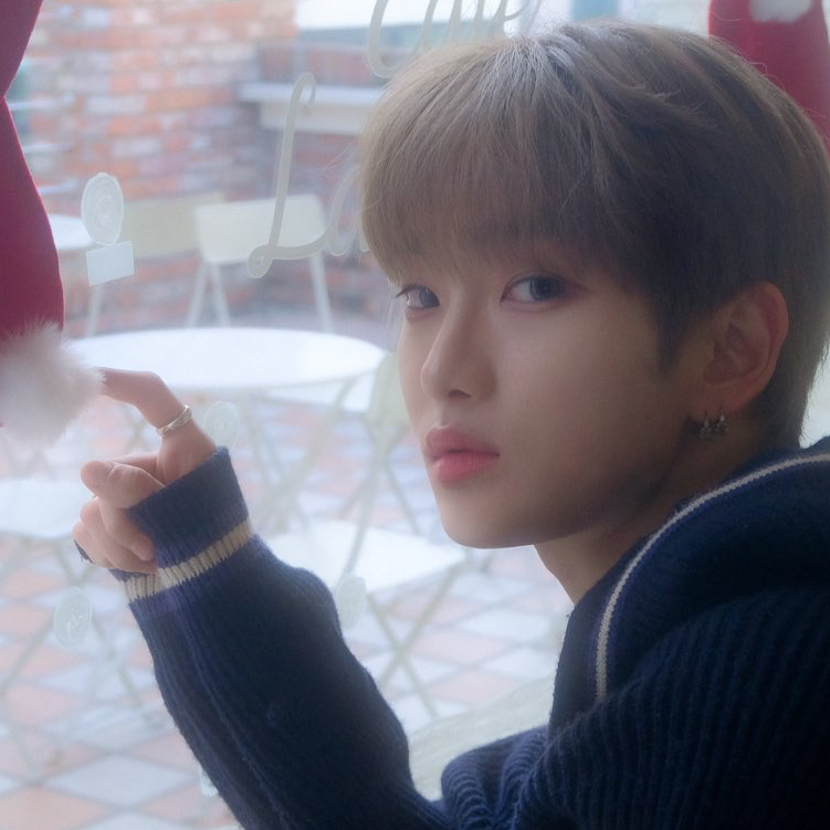 峻赫 (n.SSign)的幕后花絮