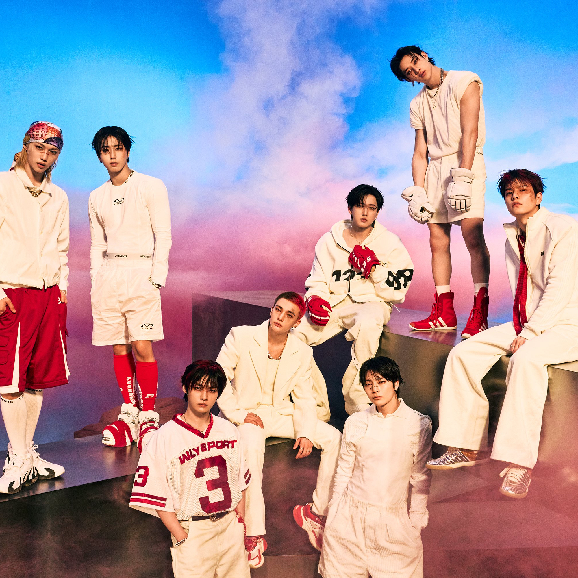 Behind-the-scenes cut of Stray Kids