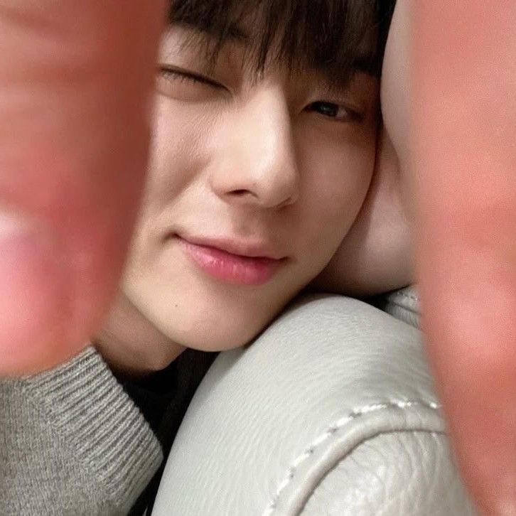 Latest photo of Hwang Minhyun