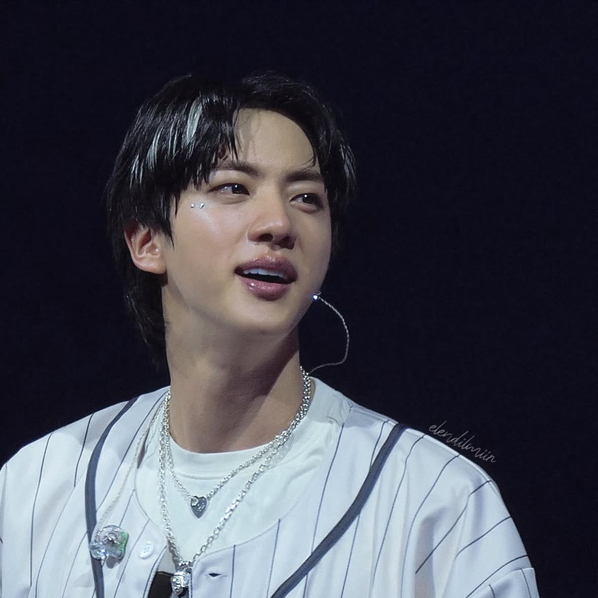 Behind-the-scenes cut of Jin (BTS)