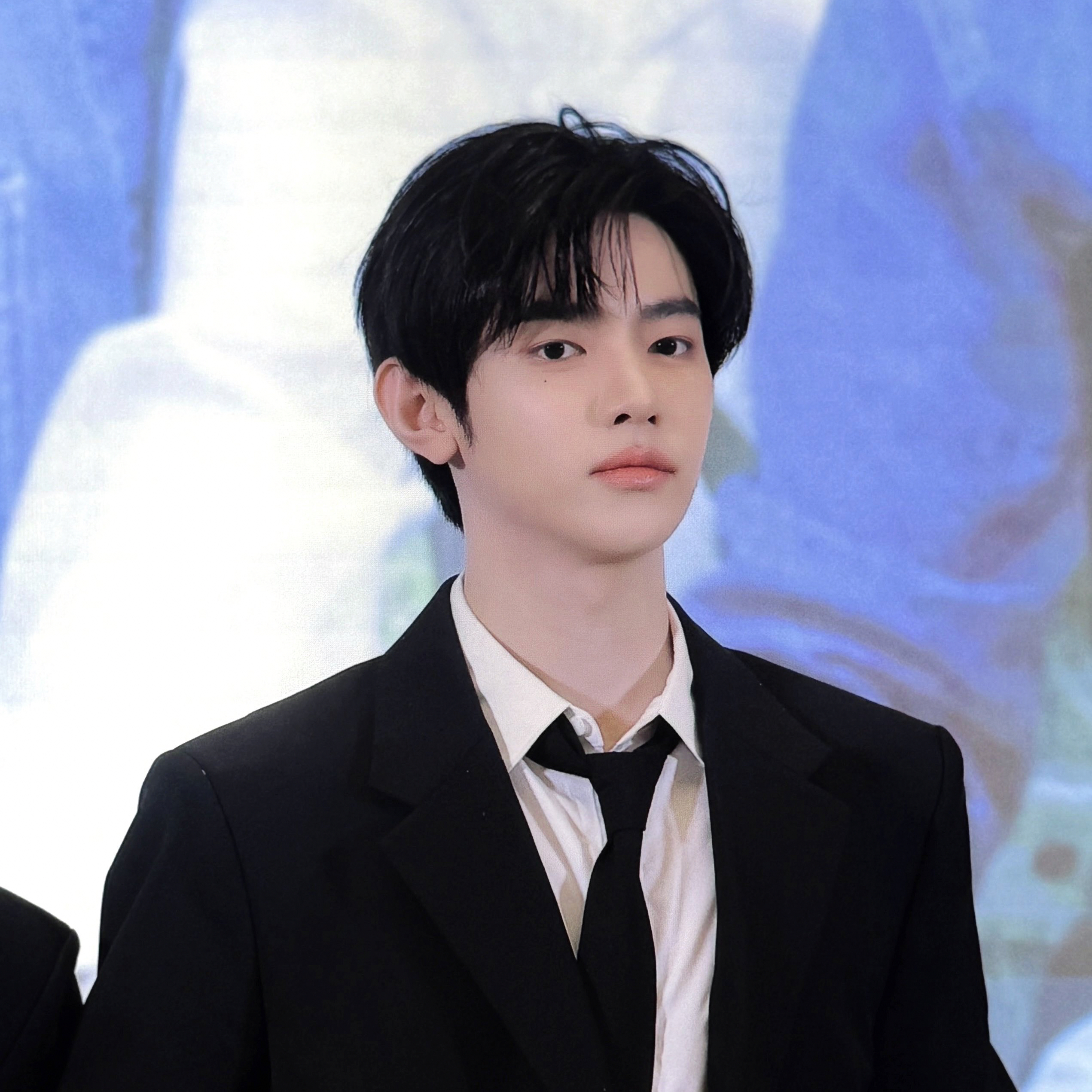 Latest photo of Zhang Hao (ZEROBASEONE)