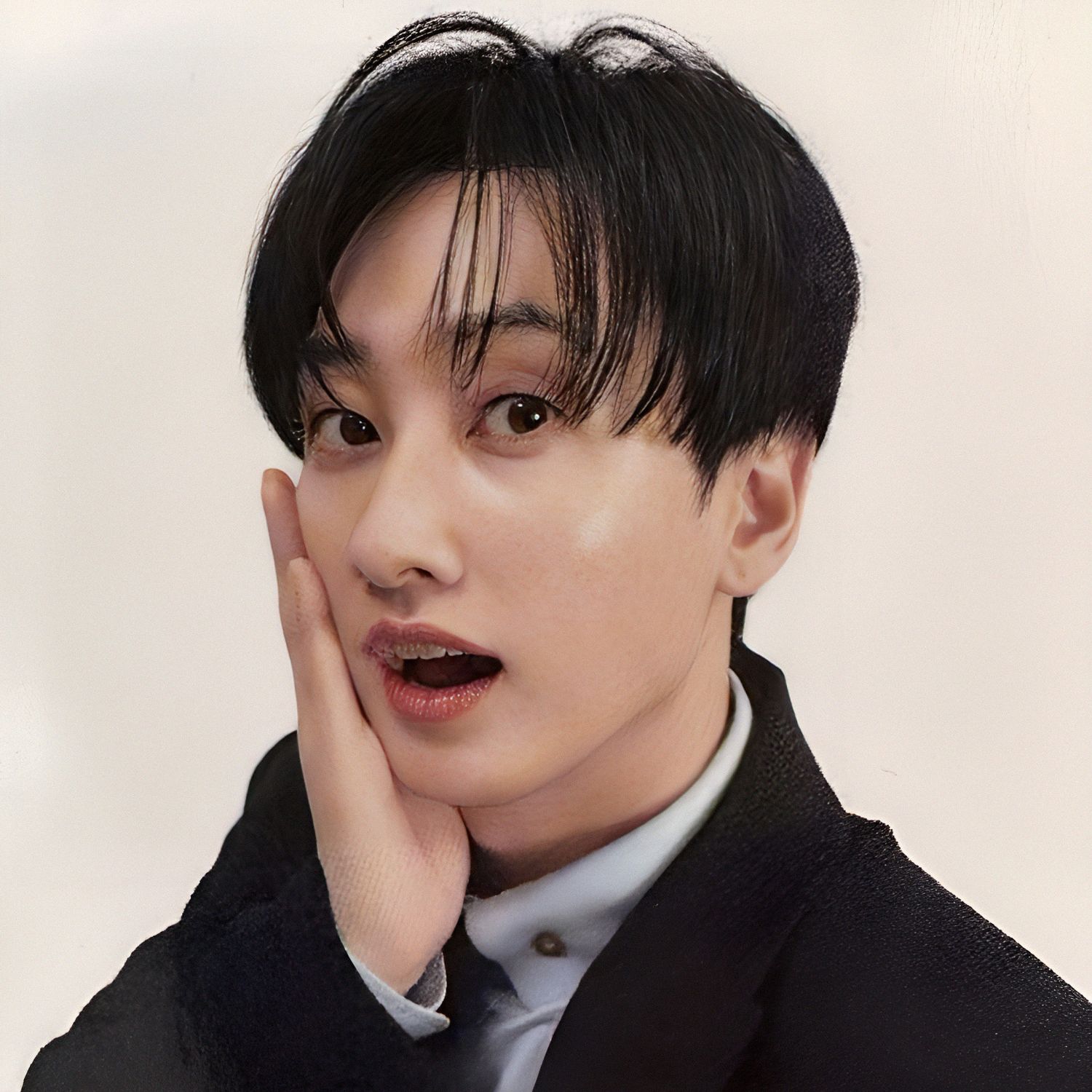 銀赫 (Super Junior)的最新照片