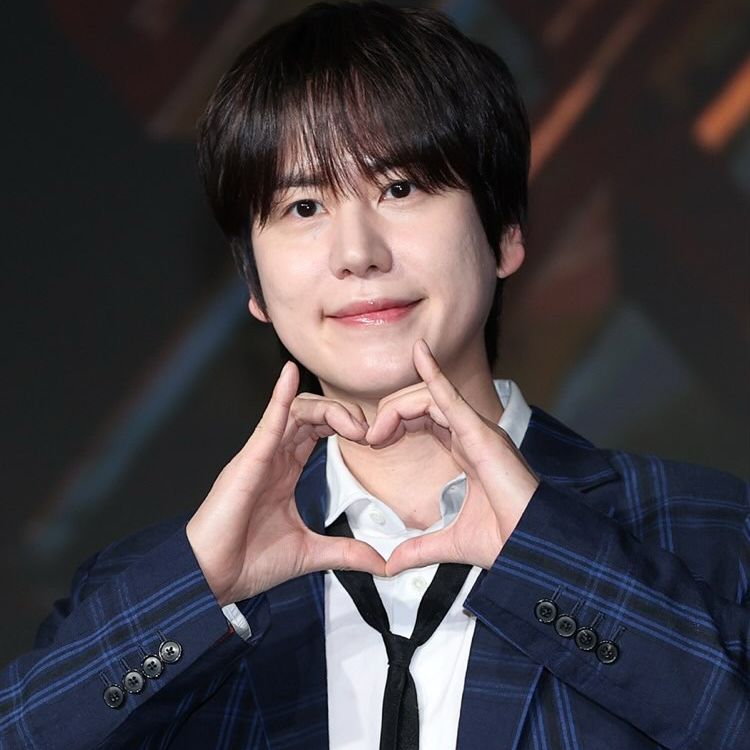 Behind-the-scenes cut of Kyuhyun (Super Junior)