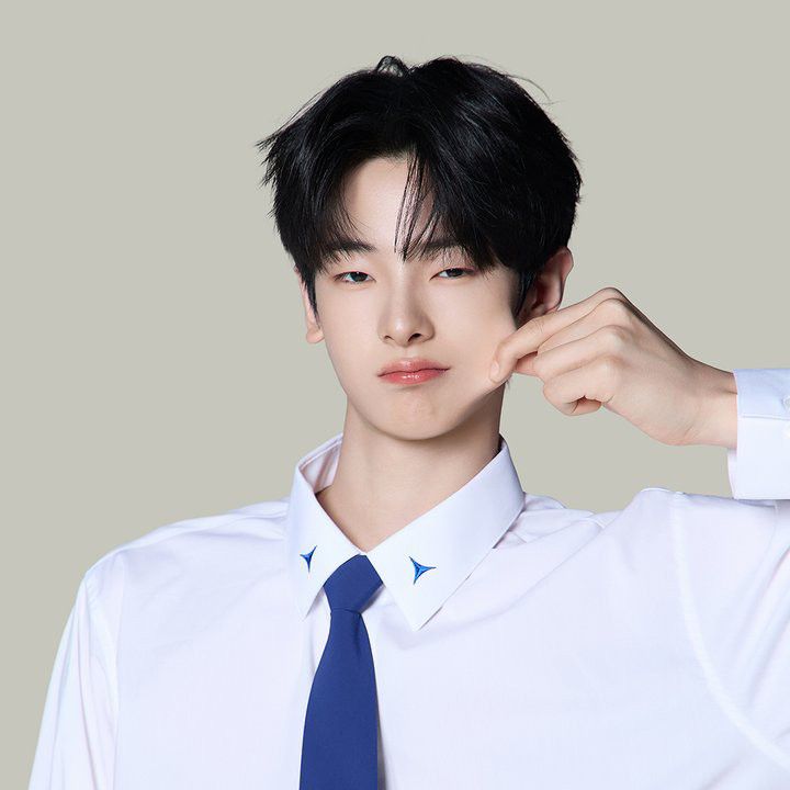 강우진의 최신 사진