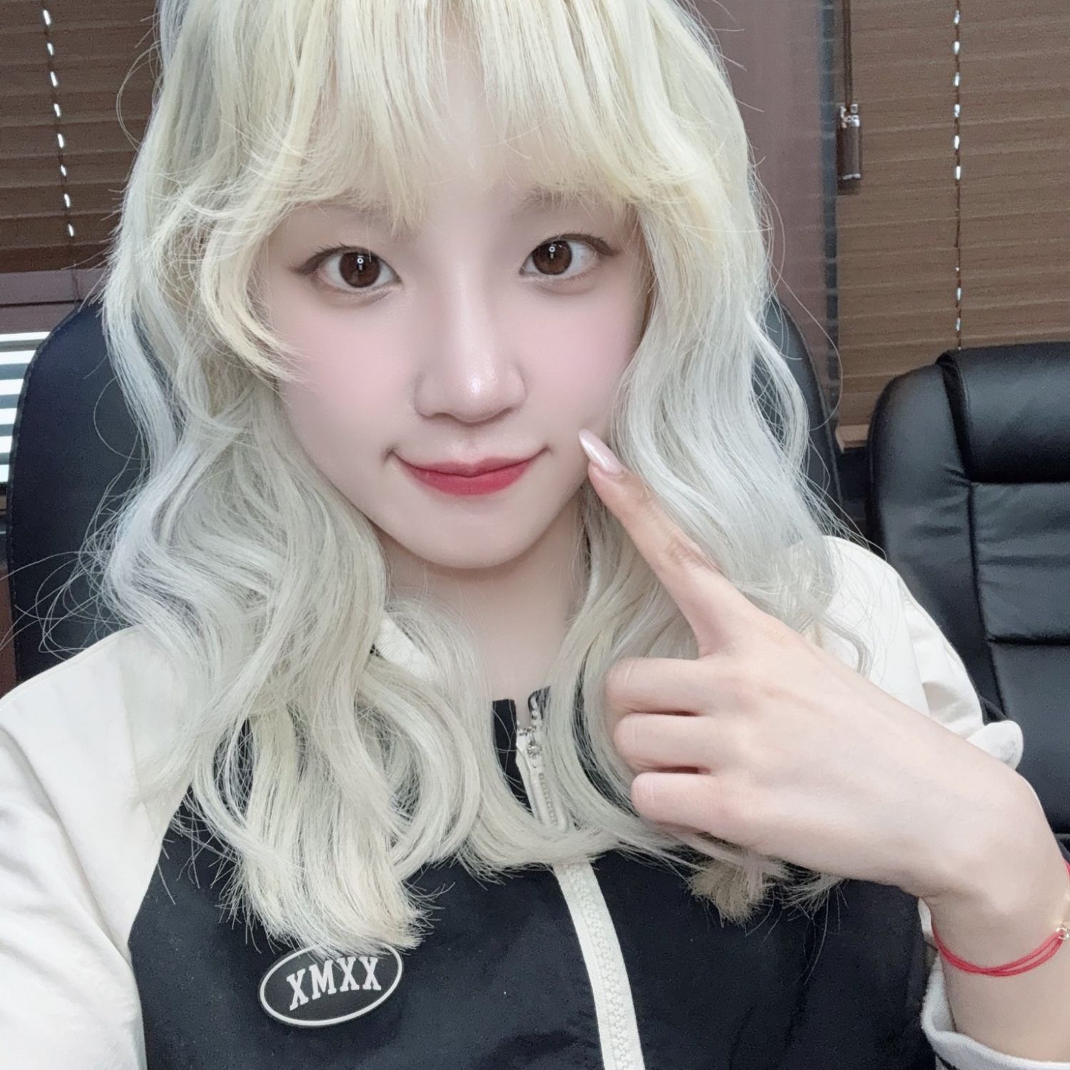Latest photo of Yuqi (i-dle)