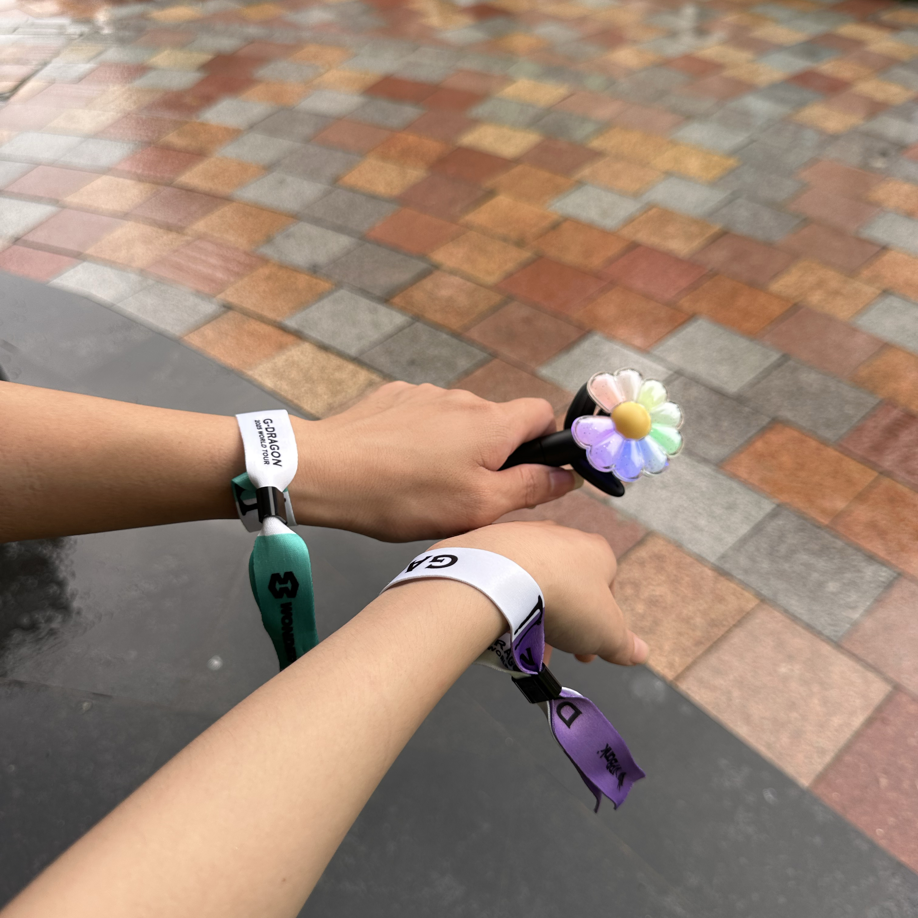 Behind-the-scenes cut of G-DRAGON (BIGBANG)